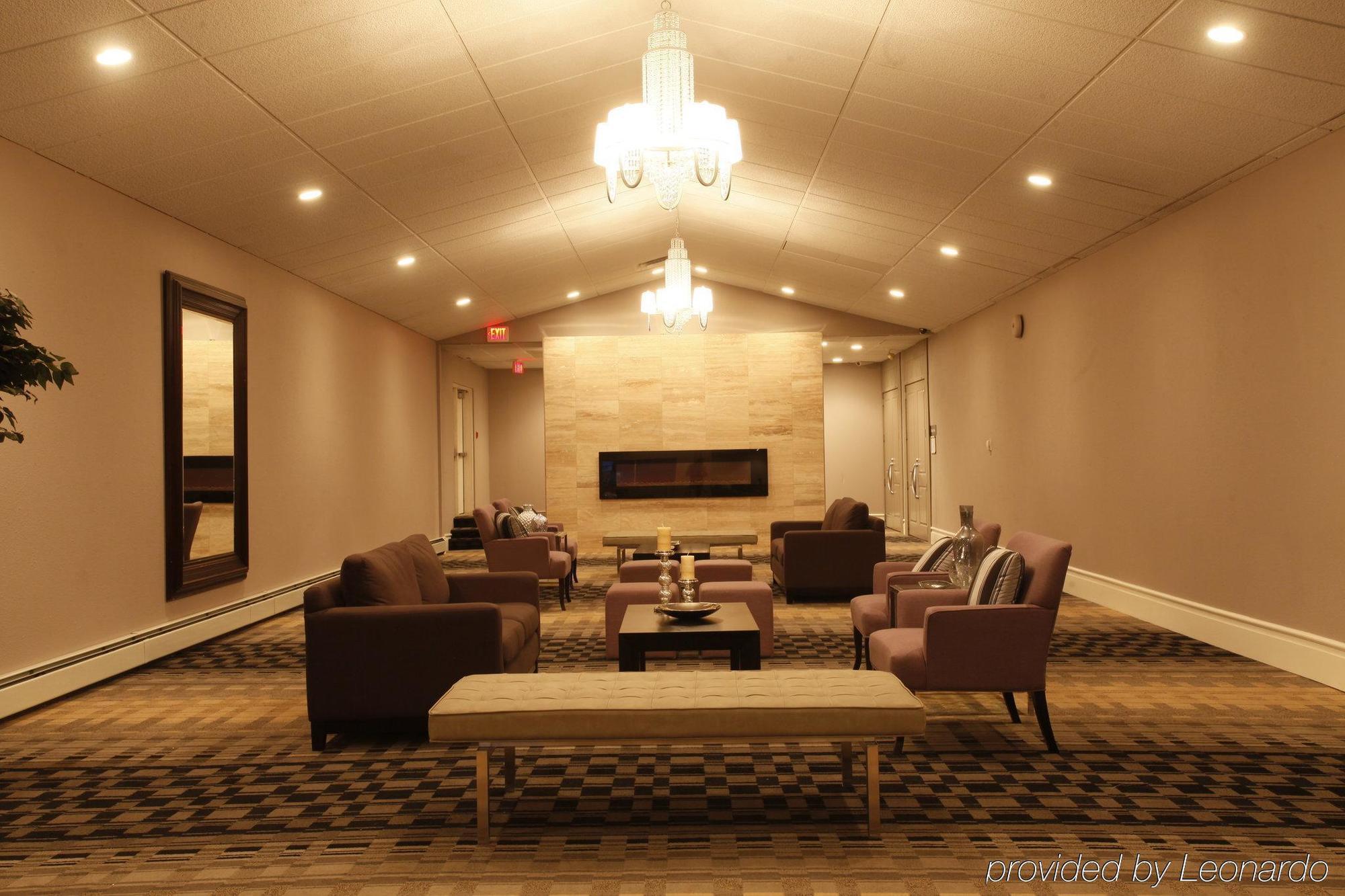 Pomeroy Hotel & Conference Centre グランド・プレーリー エクステリア 写真